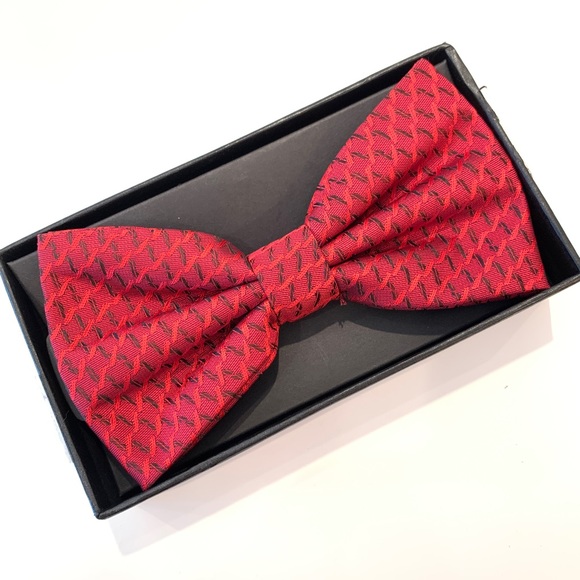 📦 MOVING SALE 🚛 Doggie Bow Tie 🎩 for your little gentleman - Picture 5 of 7
